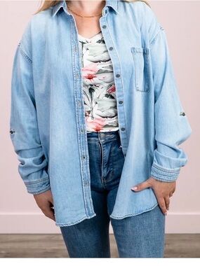 RISEN | OVERSIZED DENIM SHIRT | MEDIUM WASH | Button-Down